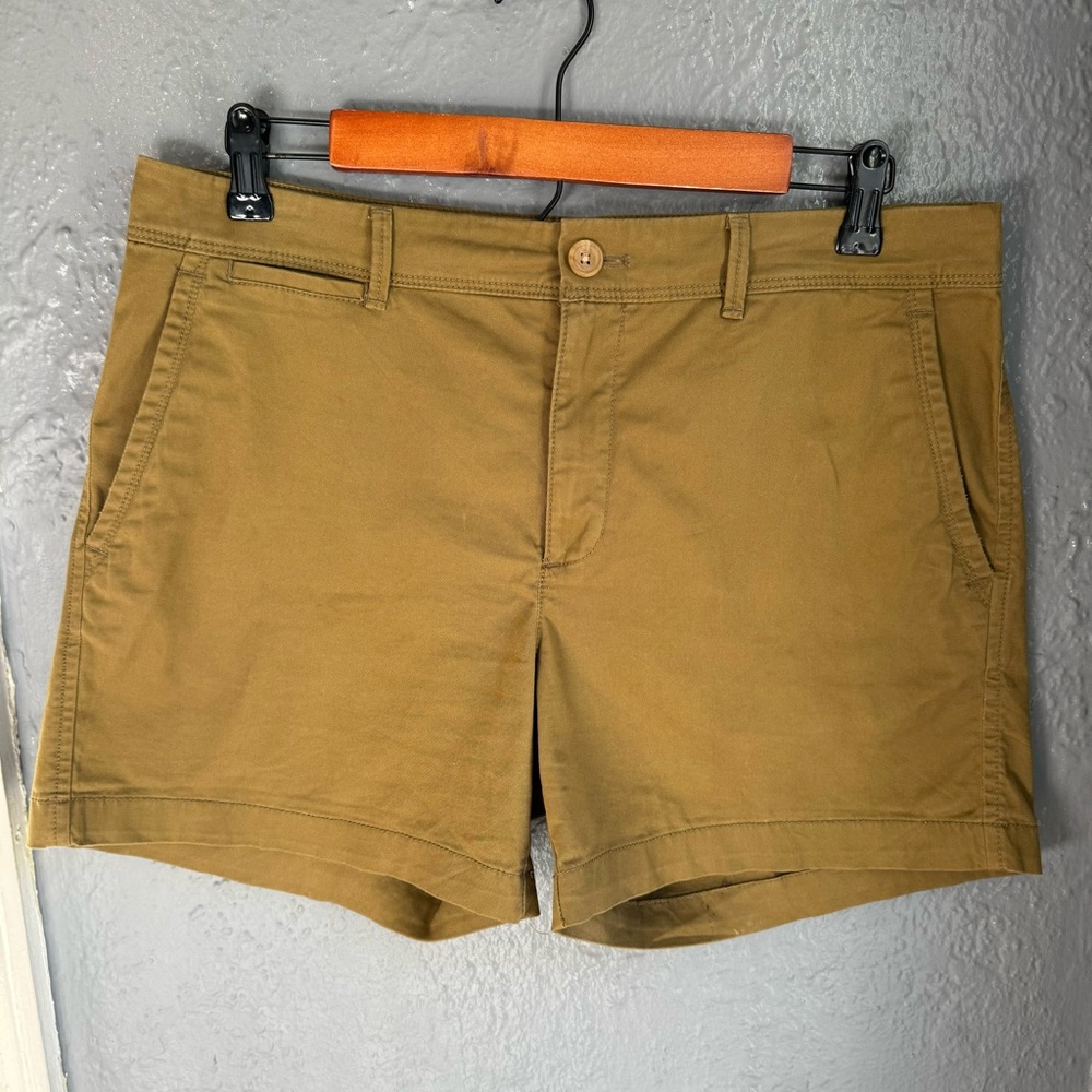 Banana Republic Dark Khaki Chino Shorts - Size 8